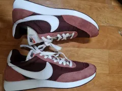 NIKE(ナイキ) テイルウィンド 79 正規品 新品同様 中古