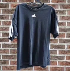 adidas(アディダス) 中央 ロゴ 半袖
