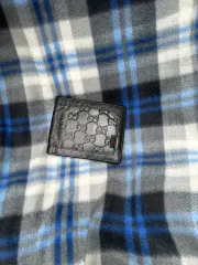 状態良好なグッチ 二つ折り財布 出品