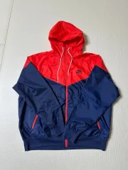 Nike(ナイキ） ウインドランナー 新品