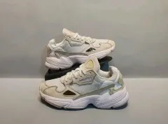 アディダス 235 レディース ファルコン スニーカー シューズ