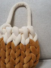 ハンドメイド Mango 編み バッグ - キャメル & アイボリー (未使用)