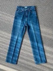 LE ー ストレート フィット デニム パンツ