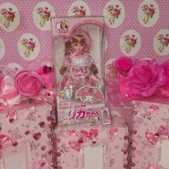 未開封 リカちゃん/リカドール x マイメロディ コラボ 人形 + ガチャ キーホルダー