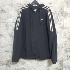 アディダス PAKAIAN シャカシャカ素材 フードアウター