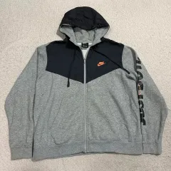 Nike(ナイキ） フード付き ジップアップパーカー 裏起毛 xxl 110
