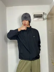 Nike(ナイキ） 黒 ウインドブレーカー xl