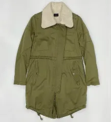 M DIESEL(ディーゼル) グリーンオリーブ フィッシュテール マウンテンパーカー インナースキン付属