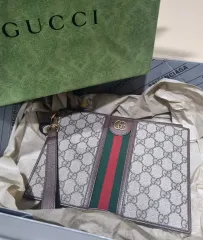 真正性/状態 A +}} グッチ オフィディア クラッチ//ギフトとして贈る/真正性検査完了 可能