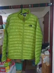 THE NORTH FACE(ザノースフェイス) 軽量ダウン ジャンパーを売っています
