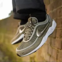 （ 300 ） NIKE(ナイキ) X size ? エア ズーム スピリドン 2016 オリーブ