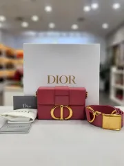 ディオール モンテーニュ30 ボックスバッグ ピンク M9204UMOS