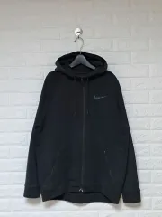 メンズ Nike(ナイキ） フード付き ジップアップパーカー サイズ 110