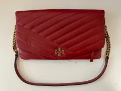 Tory Burch(トリーバーチ) 赤 ショルダーバッグ