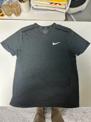 Nike(ナイキ） ドライフィット 半袖 Tシャツ