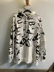 オーバーサイズLYNNプリント WHOフーディー