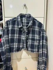 クロップド シャツ