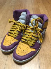 ナイキ エアジョーダン1 レトロ ハイ ユニバーシティ GOLD 245