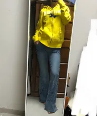 HOLISTER M yellow zip up hoodie