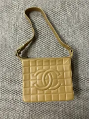 シャネル チョコバー ショルダーバッグ（ヴィンテージ商品）