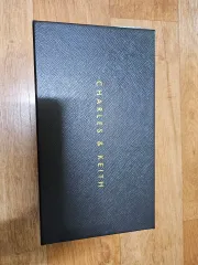 CHARLES & KEITH(チャールズアンドキース) レディース財布 販売