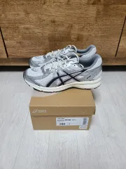 280 Asics(アシックス) ジョグ 100 S 白 黒