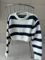 クロップドニット