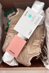 新品 New Balance(ニューバランス) x ミュウ 530 スエード メッシュ スニーカーズ エクリュ