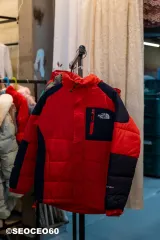 キッズ THE NORTH FACE ザノースフェイス 軽量ダウン XLサイズ