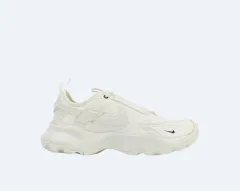 w NIKE(ナイキ) tc 7900 サミット 白 270 新品