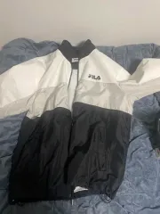 FILA(フィラ) ウインドブレーカー