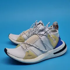 アディダス レディーススニーカー 220