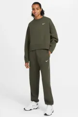 ナイキ ソロ スウッシュ ジョガーパンツ カーキ S 新品