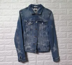 Tommy Hilfiger(トミーヒルフィガー) デニムジャケット 販売しています