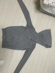 明らかに売れている マウンテン 斜めジップ フード付き ジップアップパーカー s サイズ 出品