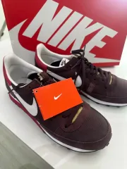 NIKE(ナイキ) チャレンジャー 250 バーガンディー