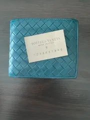 ボッテガ・ヴェネタ 財布 出品
