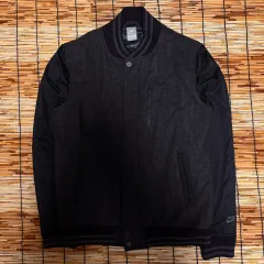 ナイキ ブラック カジュアル スタジャン ウール ジャケット L