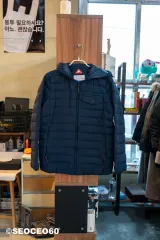 メンズ Columbia ネイビー 軽量ダウン Mサイズ