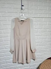 ほぼ新品) 可愛いワンピース s