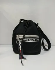 Tommy Hilfiger(トミーヒルフィガー) 巾着 クロスバッグ