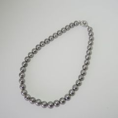 【新品】 貝パール ネックレス 飛鳥庵グレー玉10mm貝パールネックレス40cm簡易箱入り2NK551040GL