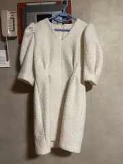 白 ウール パフ ミニ ワンピース free (パーティールック) ブラインドデートルック (重要イベント)