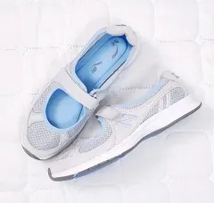 ヴィンテージ New Balance(ニューバランス) ブルーグレー バレエコア スエード MARY JANE(メリージェーン) ストラップ スニーカーズ