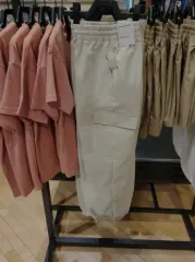 新品 XL(成人55 オススメ) - NIKE ジュニア ウーブン 伸縮性 撥水 カーゴ ズボン