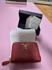 PRADA(プラダ) ファスナー カードウォレット