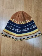 サースデーアイランド 帽子