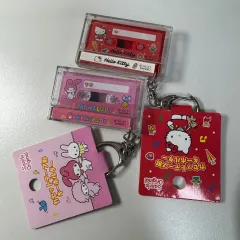 ハローキティ マイメロディ カセットテープキーホルダー