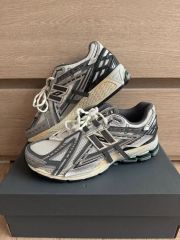 ニューバランス 1906ad