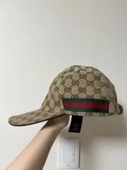 GUCCI(グッチ) オリジナル GG キャンバス ボールキャップ